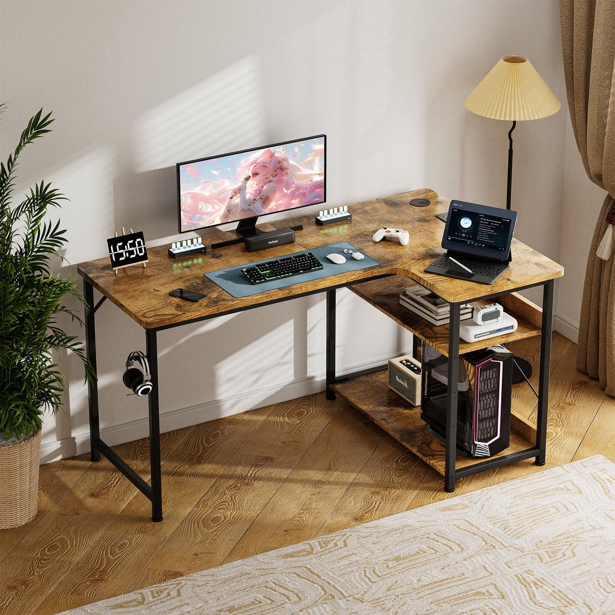 Bureau gaming en L — Étagères, prise secteur & port USB intégrés.